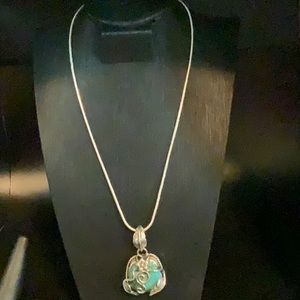 Silver and turquoise necklace.  23.4 grams in weight.